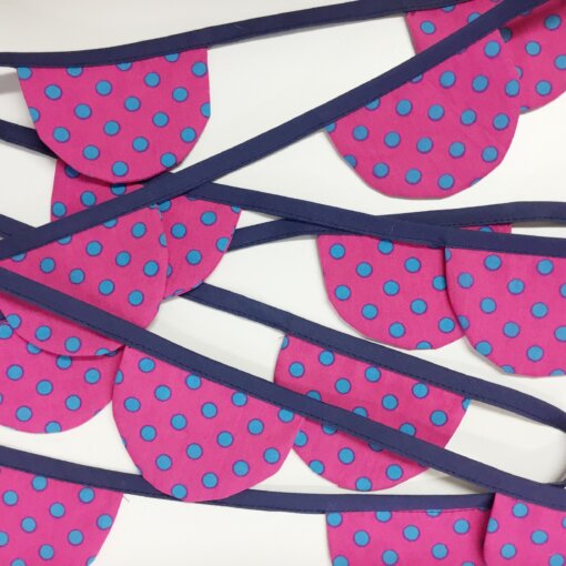Pyöreäreunainen viiri 2,75 m, pääväri pinkki - Image 2